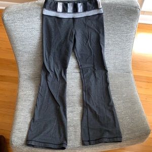 Lululemon Reversible Groove Flare Yoga Pants - Grey Colorblock
